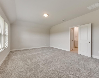 3504 Lillian Court - Photo Thumbnail 13
