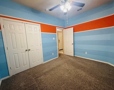14629 Crystal Lake Drive - Photo Thumbnail 6