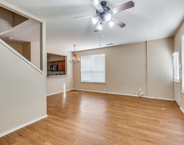 10721 Traymore Drive - Photo Thumbnail 5