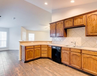 1280 Kielder Circle - Photo Thumbnail 8