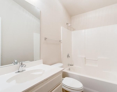 1280 Kielder Circle - Photo Thumbnail 13