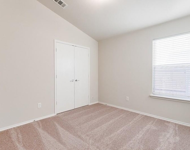 1280 Kielder Circle - Photo Thumbnail 14