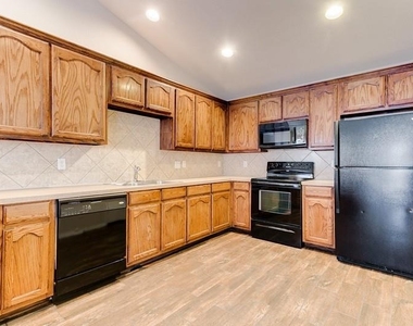 1280 Kielder Circle - Photo Thumbnail 7