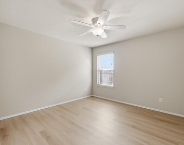 2334 Triston Street - Photo Thumbnail 27