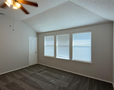 3401 Cheyenne Ranch Road - Photo Thumbnail 11