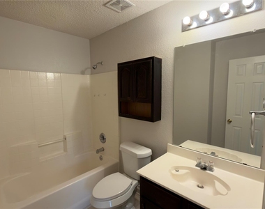 3401 Cheyenne Ranch Road - Photo Thumbnail 12