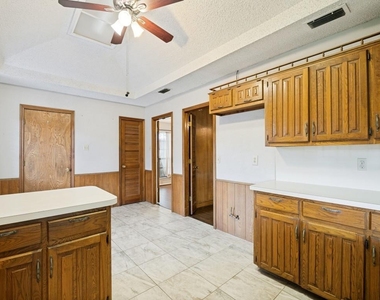 5114 Vera Cruz Drive - Photo Thumbnail 12