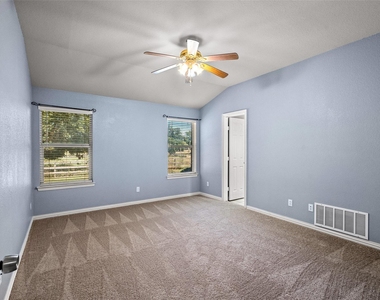 800 Oak Lane Drive - Photo Thumbnail 17