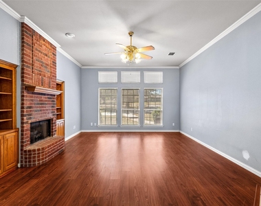 800 Oak Lane Drive - Photo Thumbnail 16