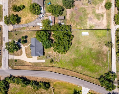 800 Oak Lane Drive - Photo Thumbnail 24