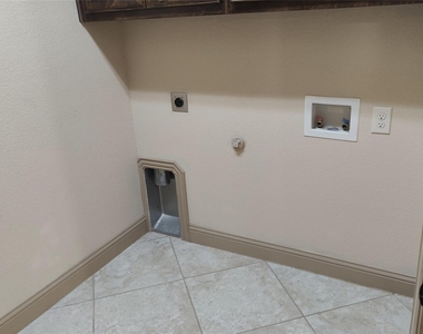 113 Chelsea Court - Photo Thumbnail 13