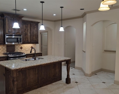 113 Chelsea Court - Photo Thumbnail 10
