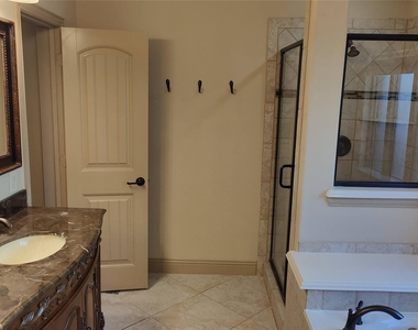 113 Chelsea Court - Photo Thumbnail 19