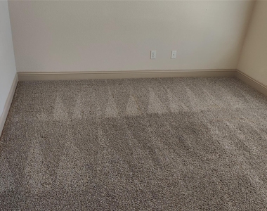 113 Chelsea Court - Photo Thumbnail 3
