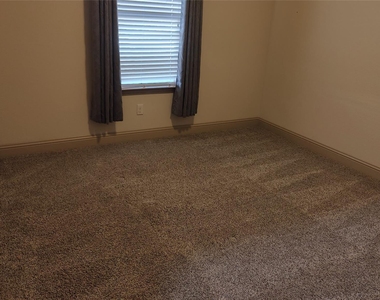 113 Chelsea Court - Photo Thumbnail 15