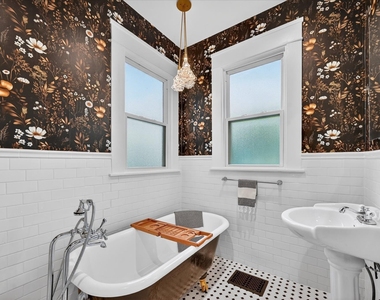 802 Haines Avenue - Photo Thumbnail 10