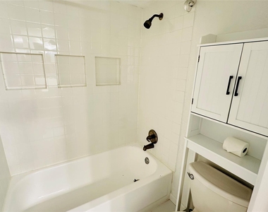 805 Summercreek Drive - Photo Thumbnail 14
