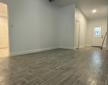 5300 Duchess Court - Photo Thumbnail 4