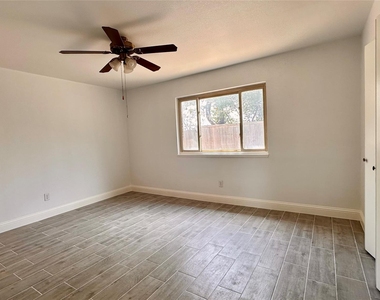5300 Duchess Court - Photo Thumbnail 9