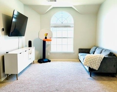 11425 Aspen Creek Drive - Photo Thumbnail 12