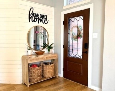 11425 Aspen Creek Drive - Photo Thumbnail 1
