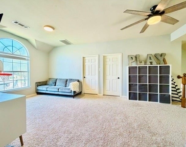 11425 Aspen Creek Drive - Photo Thumbnail 13
