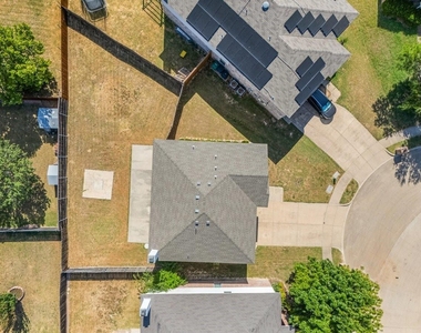 1741 Baxter Springs Drive - Photo Thumbnail 15
