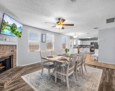1741 Baxter Springs Drive - Photo Thumbnail 5