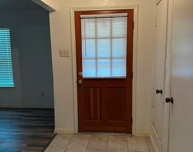 1441 Quartet Drive - Photo Thumbnail 4