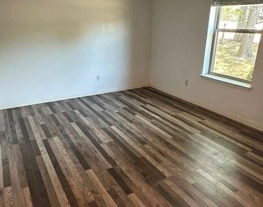 1441 Quartet Drive - Photo Thumbnail 3