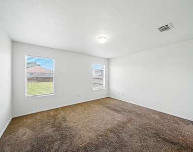 1429 Royal Meadows Trail - Photo Thumbnail 15