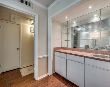 10029 Regal Park Lane - Photo Thumbnail 9