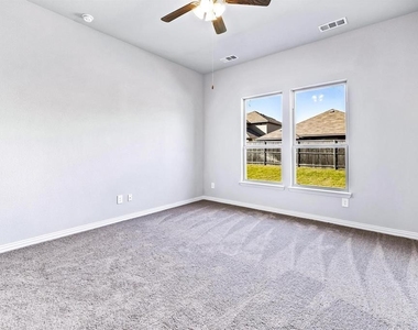 3917 Madison Lane - Photo Thumbnail 7