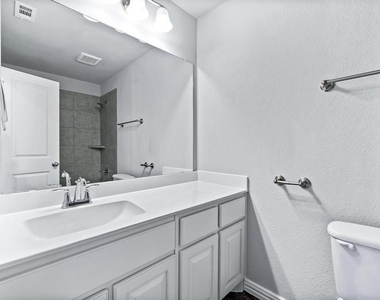 3917 Madison Lane - Photo Thumbnail 10