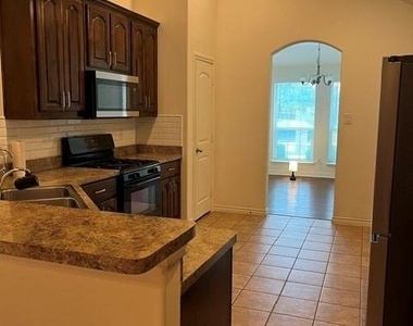 1417 Sun Drive - Photo Thumbnail 4