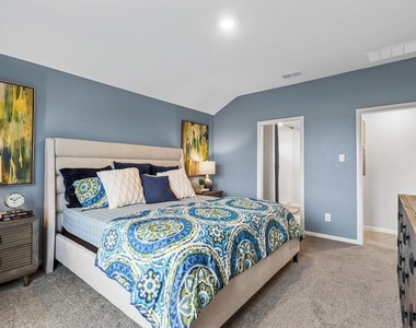 401 Bent Oak Drive - Photo Thumbnail 18