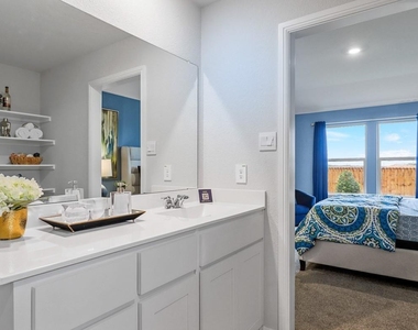401 Bent Oak Drive - Photo Thumbnail 22