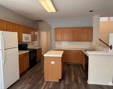 406 Alta Ridge Drive - Photo Thumbnail 10