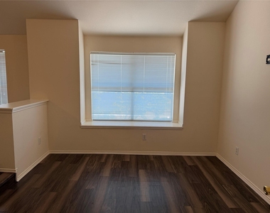 406 Alta Ridge Drive - Photo Thumbnail 11