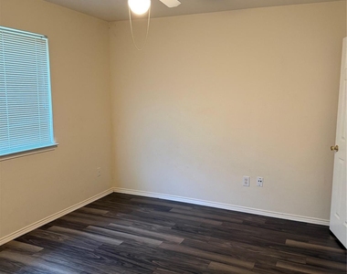406 Alta Ridge Drive - Photo Thumbnail 18