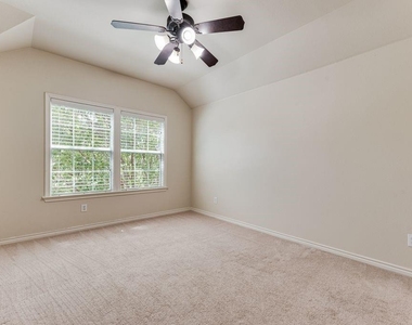 3394 Overhill Drive - Photo Thumbnail 21