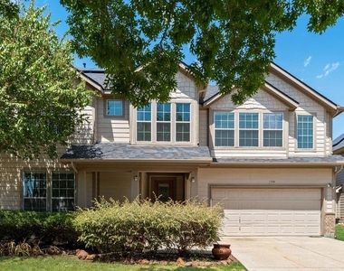 3394 Overhill Drive - Photo Thumbnail 4