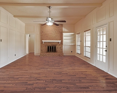 6809 Fawn Valley Place - Photo Thumbnail 5