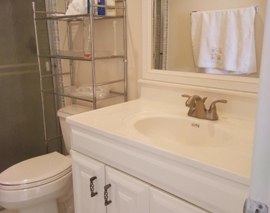 4539 Luxemburg Court - Photo Thumbnail 5