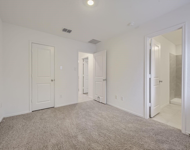 8739 Cottage Creek Drive - Photo Thumbnail 16
