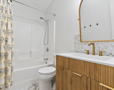 6241 Adonia Drive - Photo Thumbnail 8
