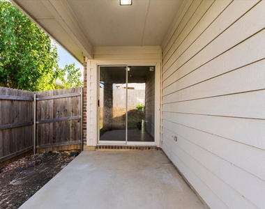 6241 Adonia Drive - Photo Thumbnail 12