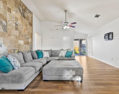 6241 Adonia Drive - Photo Thumbnail 4
