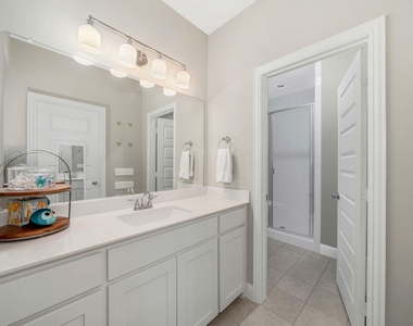 1107 S Sarah Street - Photo Thumbnail 26