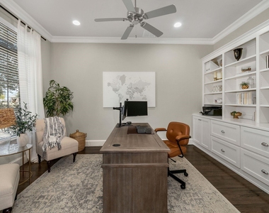 1107 S Sarah Street - Photo Thumbnail 10